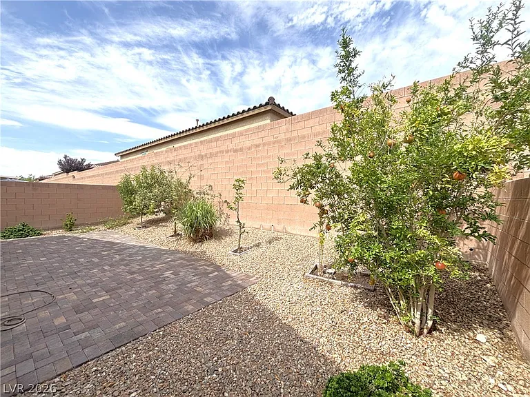 5643 Alta Peak Ct — Photo 22