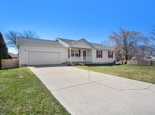 9498 Southwind Dr, Zeeland, MI