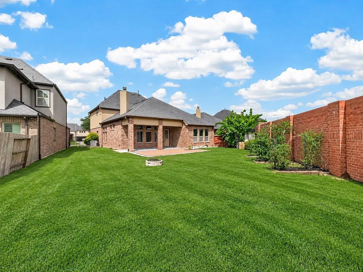 3 bed, 3.0 bath, 3029 sqft, $3,600 — Photo 3