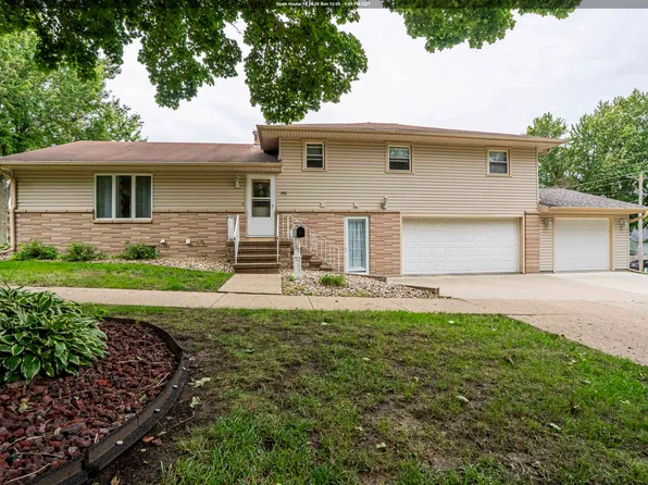 150 4th St SE, Le Mars, IA 51031