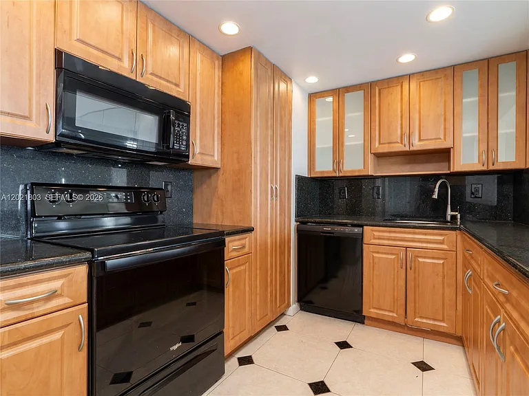 11111 Biscayne Blvd #912 — Photo 3