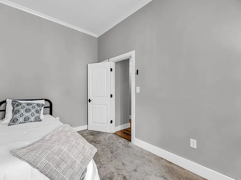 278 King St #C-1 — Photo 12