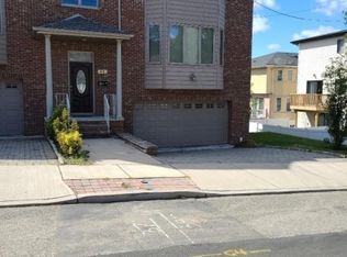 42B 8th St, Fairview, NJ 07022