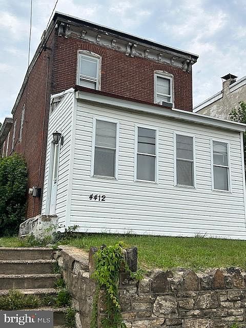 1st image of 4412 Post Rd