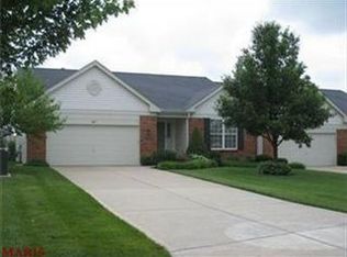 697 Hawk Run Dr, O Fallon, MO 63368