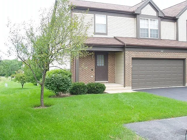 947 Old Oak Cir photo 1