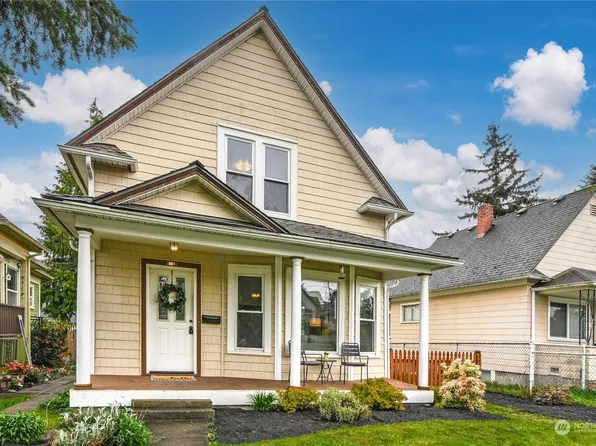 2215 Rockefeller Avenue, Everett, WA 98201