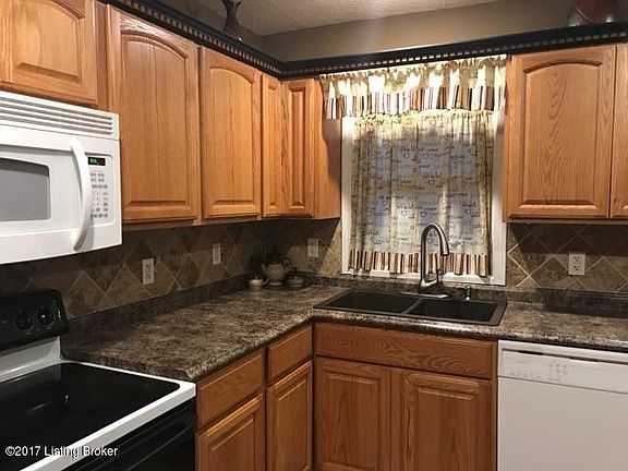 3rd image of 5610 Alicante Ln