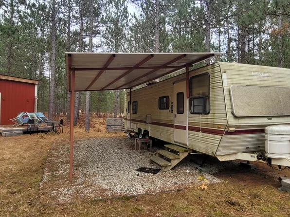 643 W Eleven Mile Rd, Irons, MI 49644