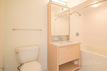 Rented by (Legacy) Elegran