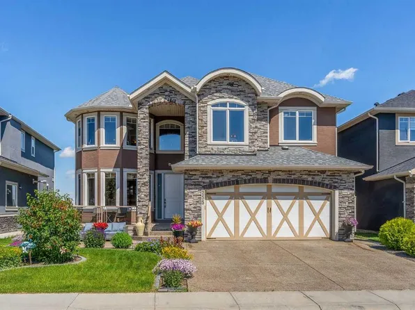 255 E Stonemere Grn, Chestermere, AB T1X 0X5