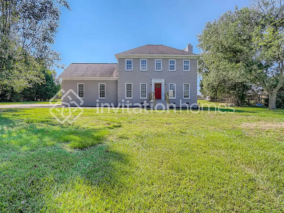 3201 Karen Ln