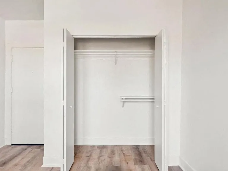 641 W. Aldine — Photo 19