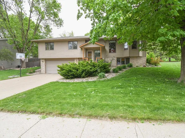 5008 S Twin Ridge Rd, Sioux Falls, SD 57108
