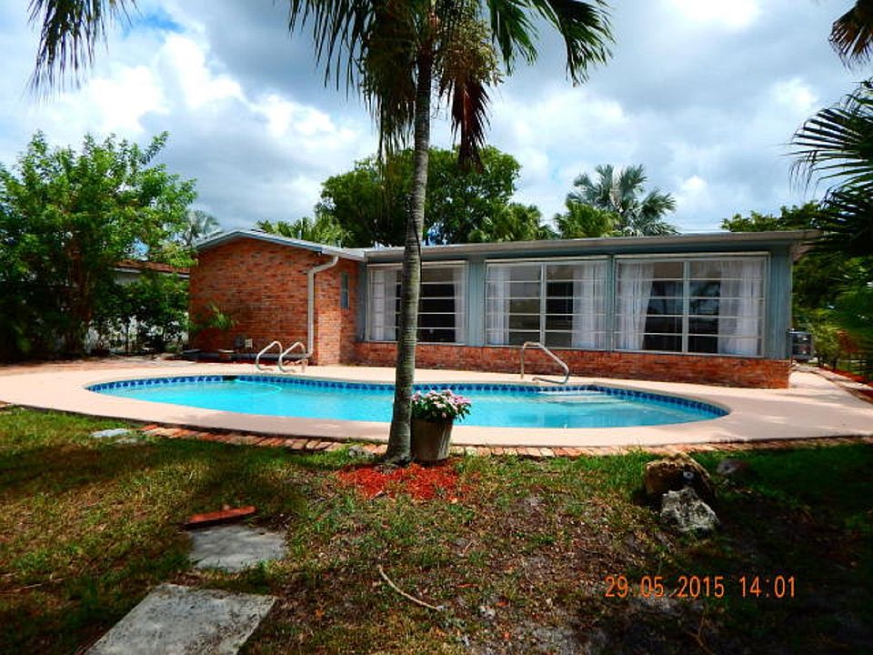 1st image of 12371 Nw 29th Manor