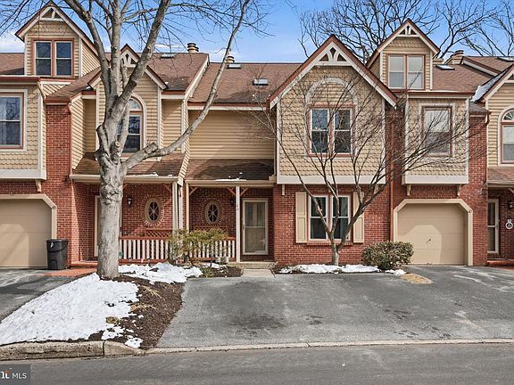 2nd image of 46 Main St