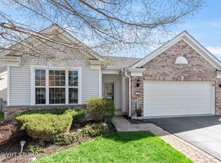 2831 Cascade Falls Cir, Elgin, IL 60124