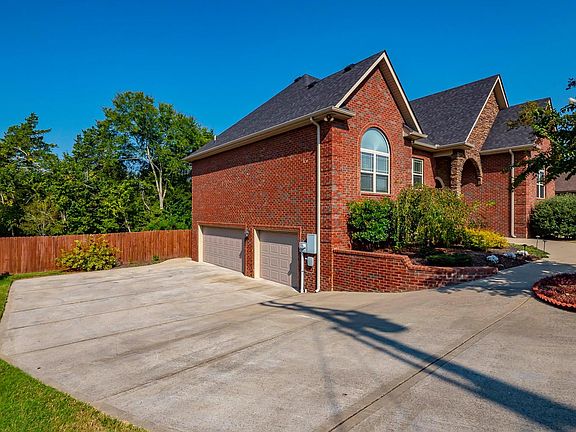 3rd image of 1225 Ben Hill Blvd