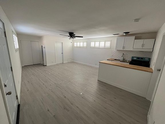 2nd image of 1424 W 61st St