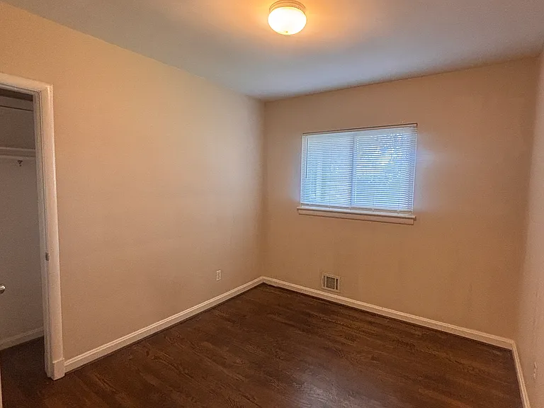 11203 Dodson Ln — Photo 22