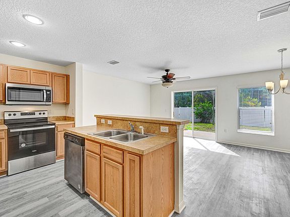 5th image of 5885 Dexter Ct