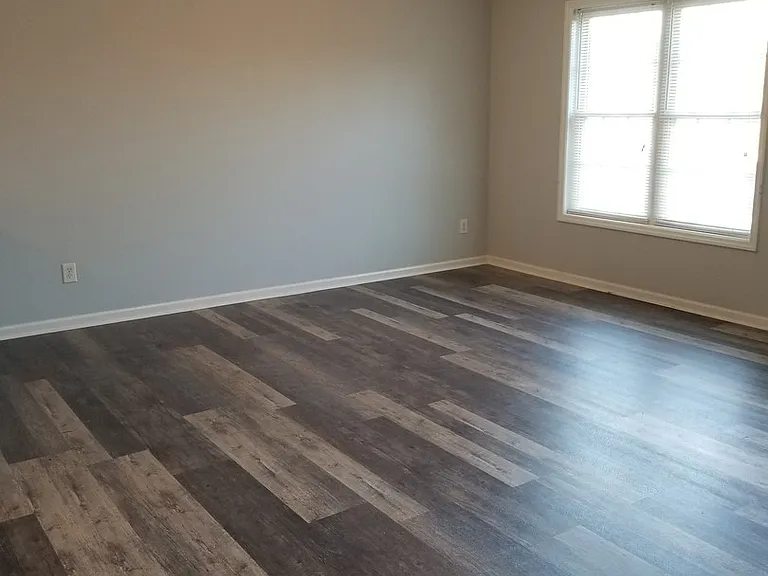 15 Coats Cir — Photo 4