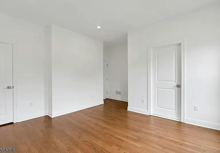 84 Grove St — Photo 15