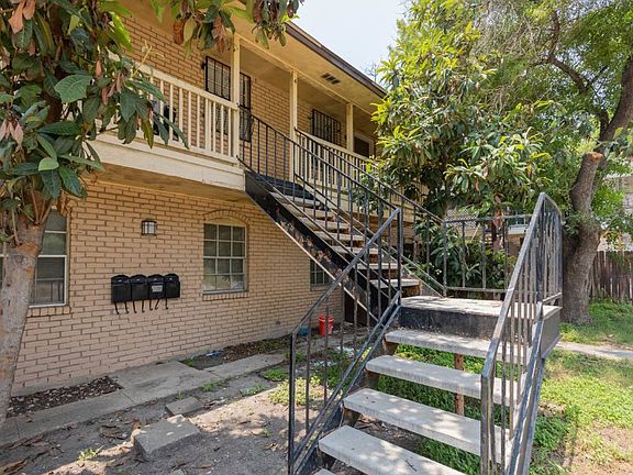 3rd image of 1903 Anchor Dr APT 4