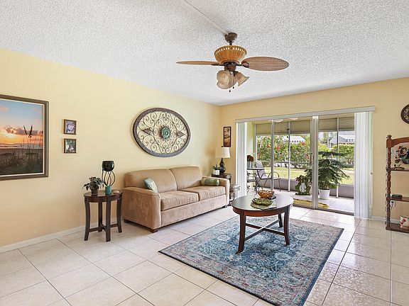 5th image of 3186 Via Poinciana #110