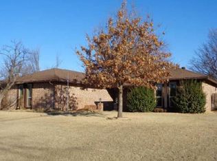 531 Rose Tree Ln, Enid, OK 73703
