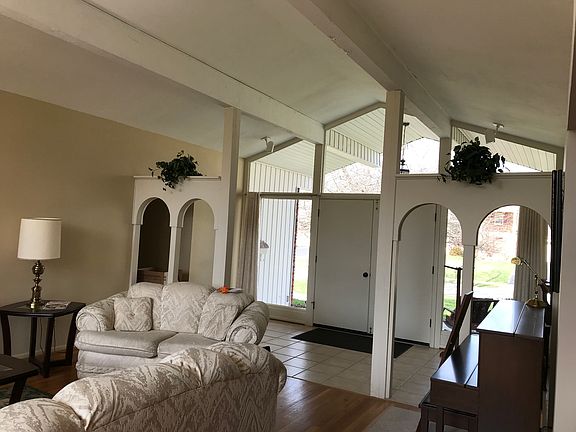 3rd image of 7967 Jolain Dr