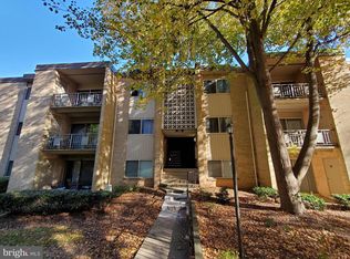 5111 Crossfield Ct APT 4, Rockville, MD 20852