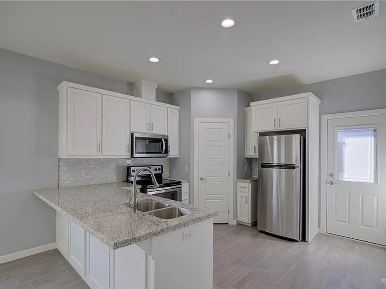 3715 Tinsley Ave #1 — Photo 4