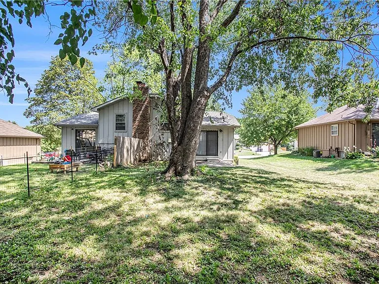 12820 S Blackfoot Dr — Photo 22