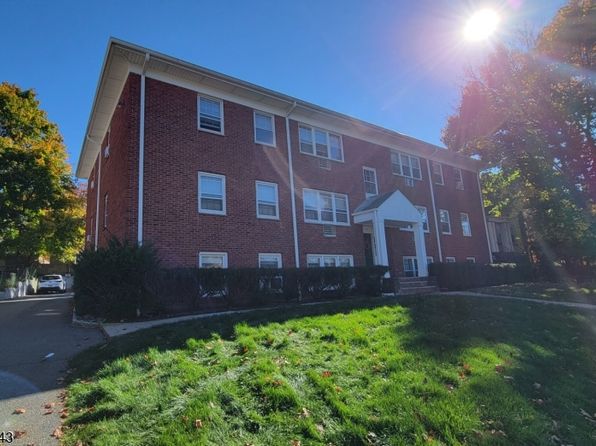 138 Roseland Ave APT 3