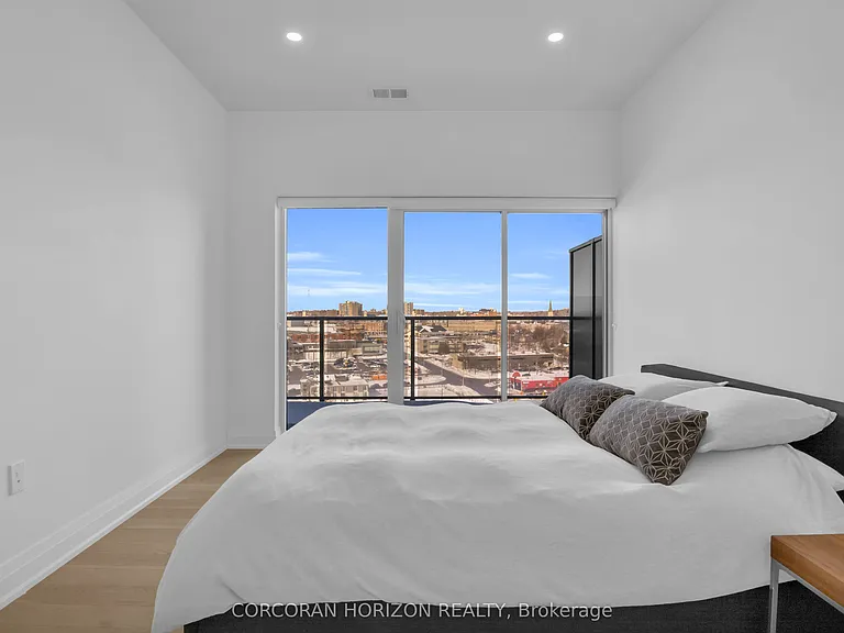71 Wyndham St S #1105 — Photo 23