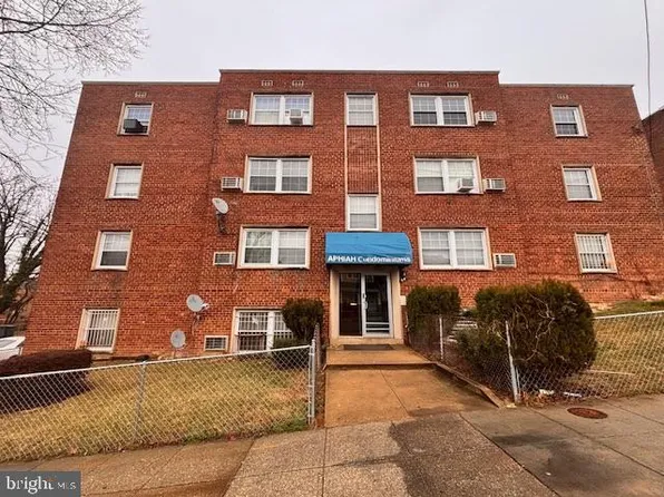 44 49th St SE APT 302, Washington, DC 20019