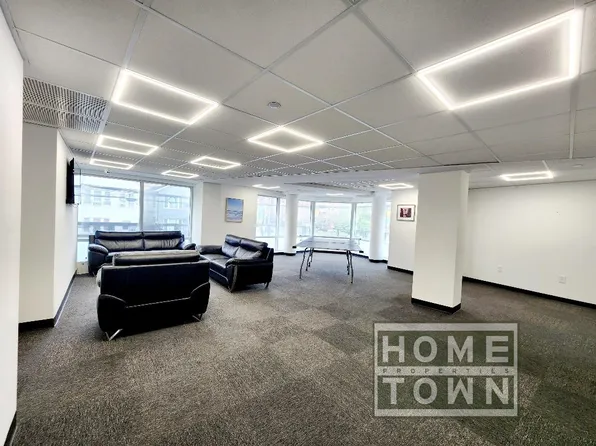 110 Neptune Avenue image 21 of 24