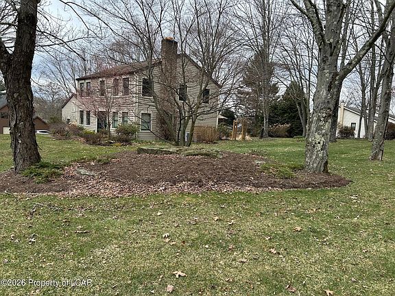 5th image of 18 Louise Rd