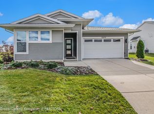 3905 Quarterhorse Rd, East Lansing, MI 48823