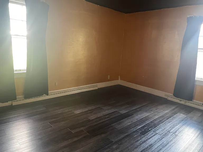 605 S Main St — Photo 13