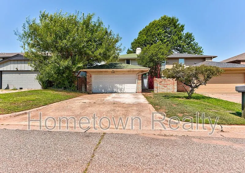 3 bed, 3.0 bath, 1951 sqft, $1,295 — Photo 2