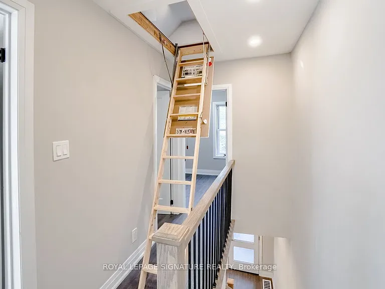 133 Lottridge St — Photo 28