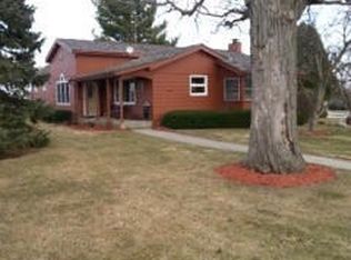 W1339 N Bloomfield Rd, Lake Geneva, WI 53147