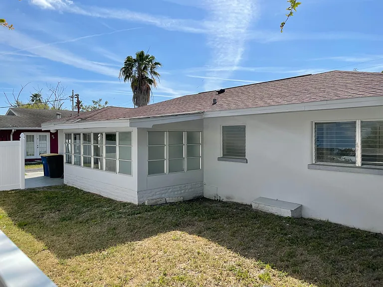 401 S Orion Ave — Photo 22