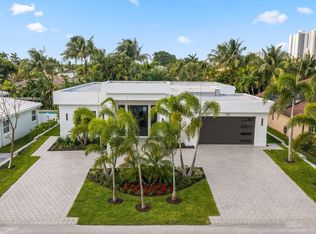325 Cascade Ln, Palm Beach Shores, FL 33404