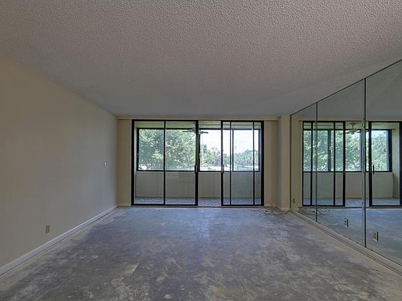 3rd image of 2621 Cove Cay Dr Unit 209