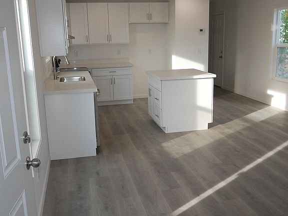2nd image of 7654 E GLADE Avenue