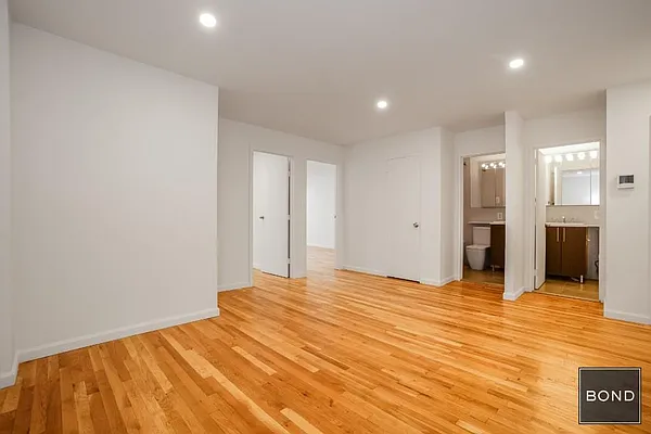 Rented by Bond New York | media 19