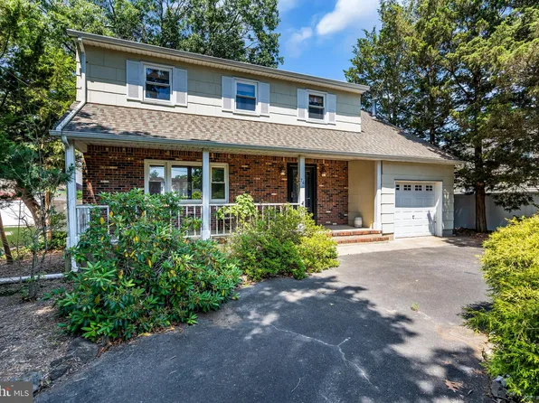 74 Loganberry Ln, Toms River, NJ 08753